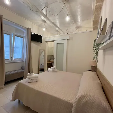 La Piccola Sanremo - Room & Coffee - Monopoli Exterior photo